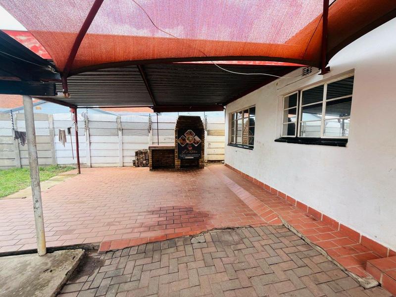 8 Bedroom Property for Sale in Kempton Park Ext 1 Gauteng