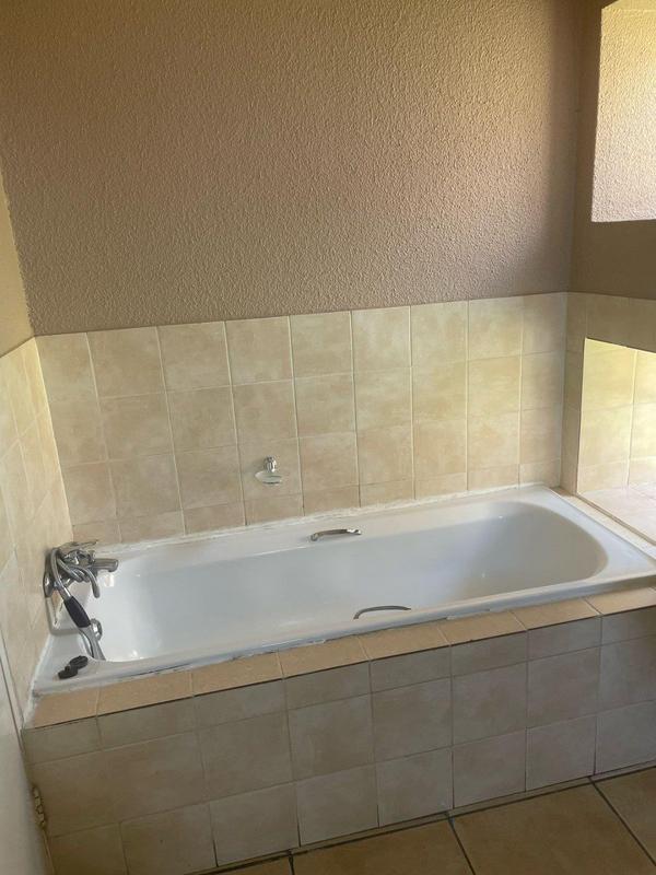 2 Bedroom Property for Sale in Laser Park Gauteng