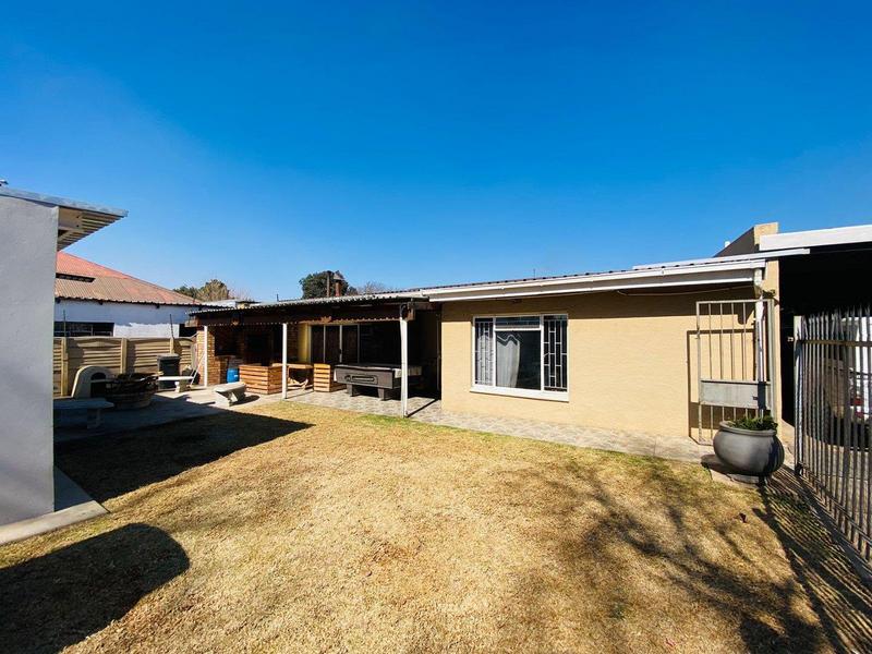 6 Bedroom Property for Sale in Boksburg North Gauteng
