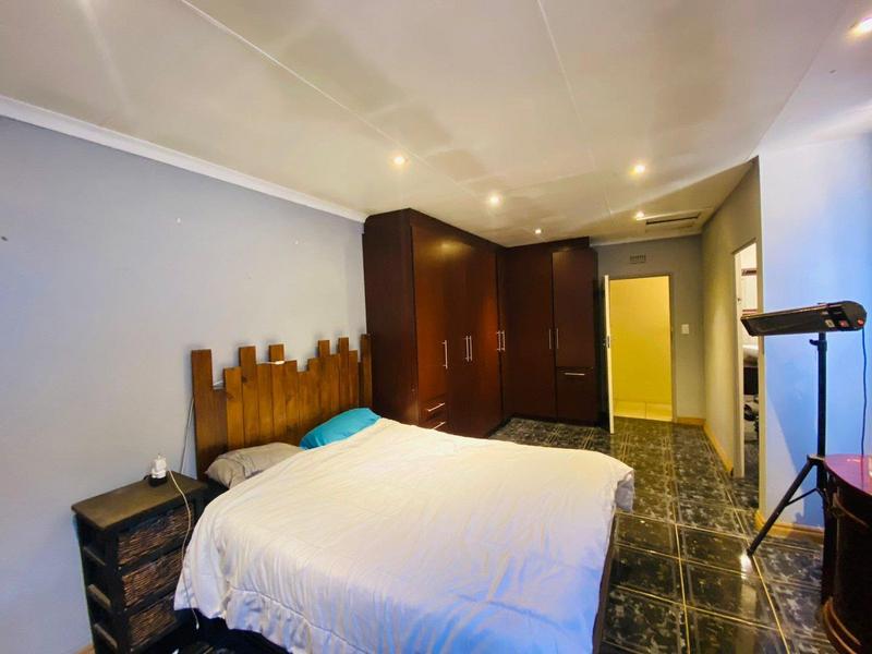 6 Bedroom Property for Sale in Boksburg North Gauteng