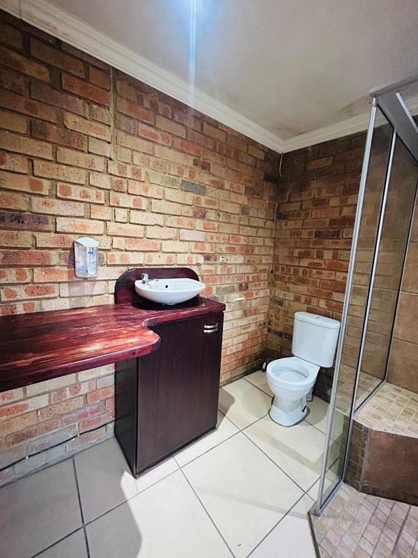 5 Bedroom Property for Sale in Boksburg North Gauteng