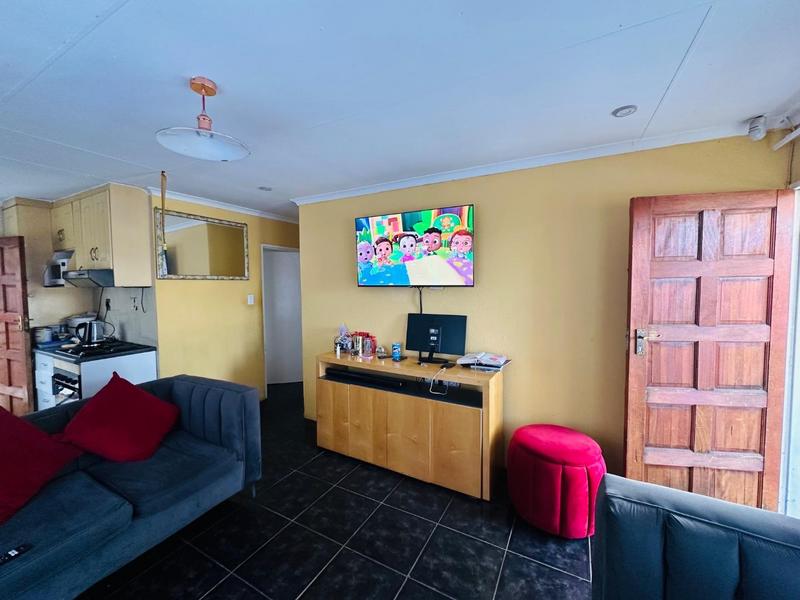 5 Bedroom Property for Sale in Ormonde View Gauteng
