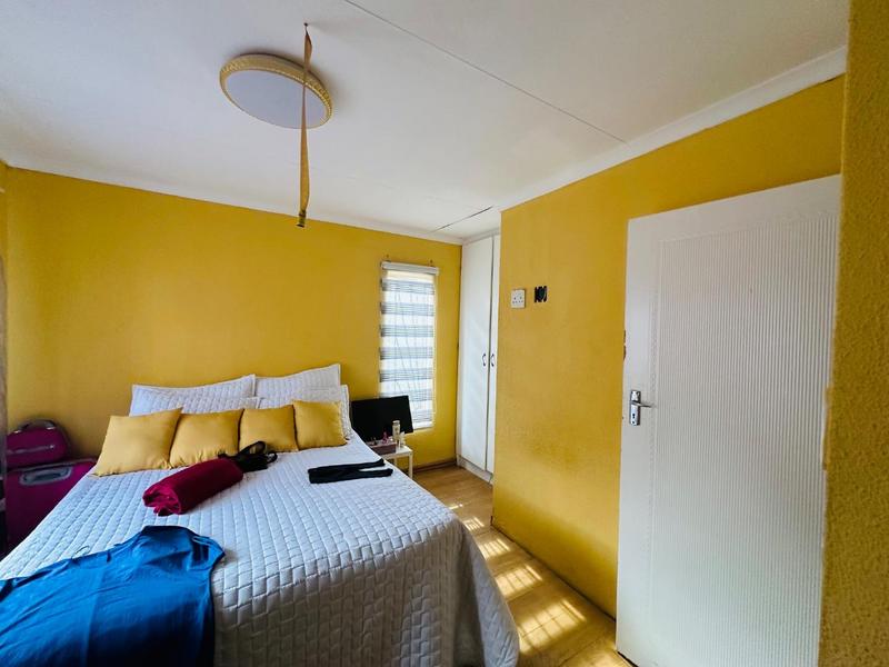 5 Bedroom Property for Sale in Ormonde View Gauteng