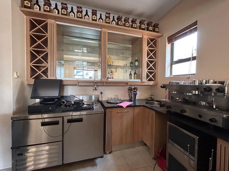 12 Bedroom Property for Sale in South Kensington Gauteng