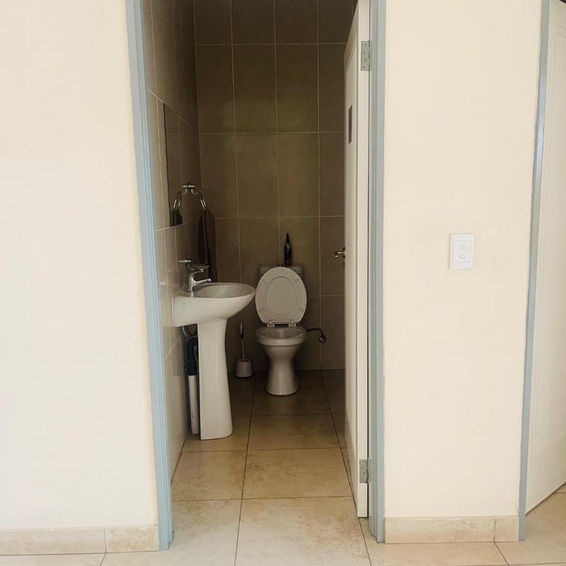 12 Bedroom Property for Sale in South Kensington Gauteng