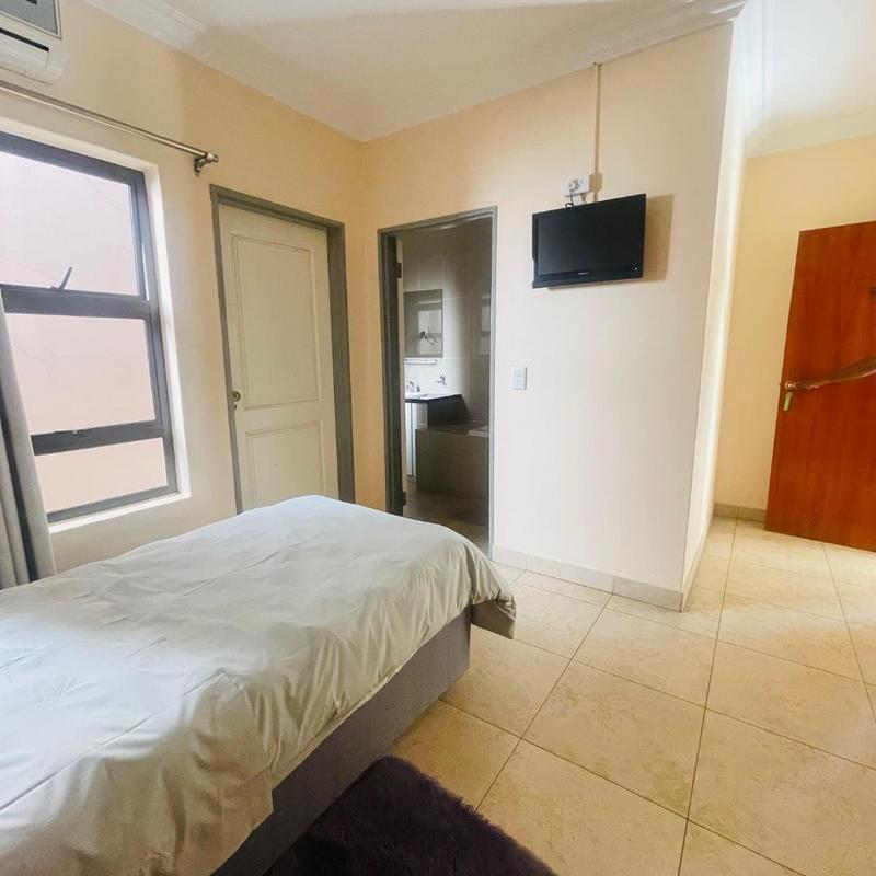 12 Bedroom Property for Sale in South Kensington Gauteng
