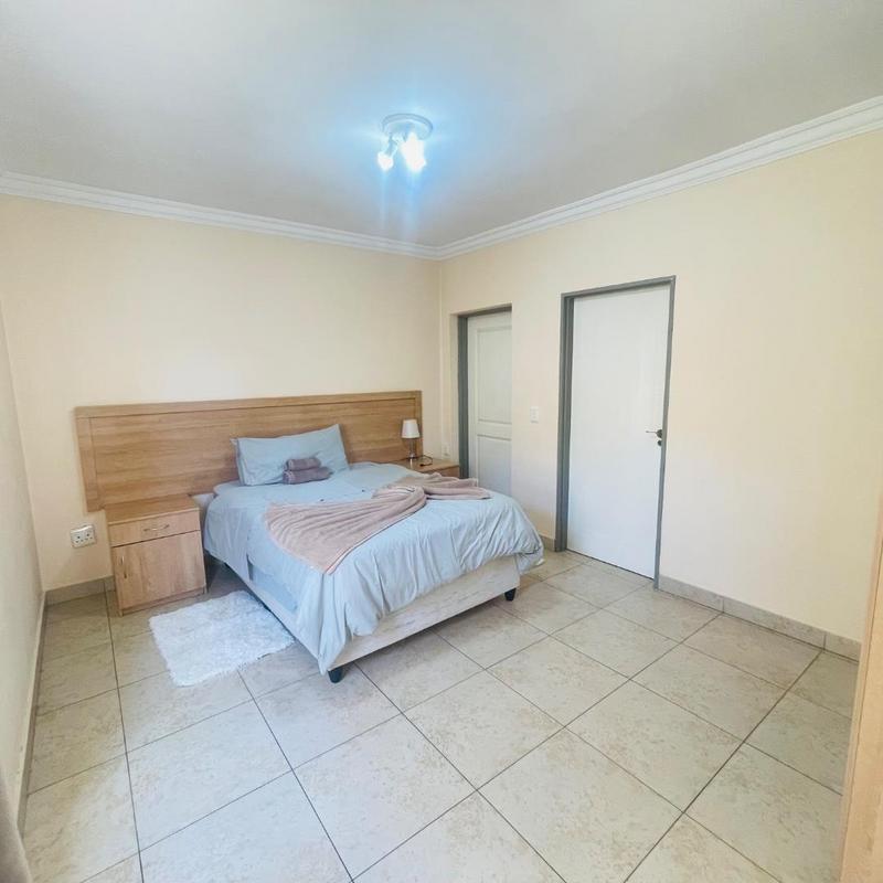 12 Bedroom Property for Sale in South Kensington Gauteng