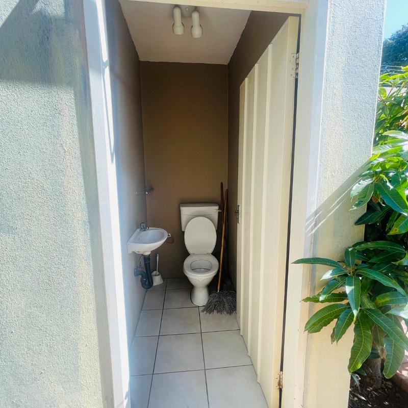 12 Bedroom Property for Sale in South Kensington Gauteng
