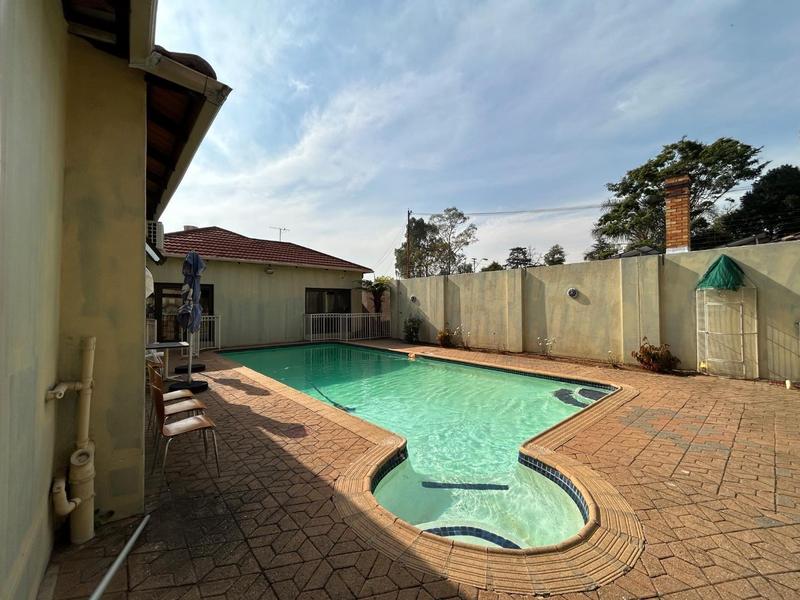 12 Bedroom Property for Sale in South Kensington Gauteng
