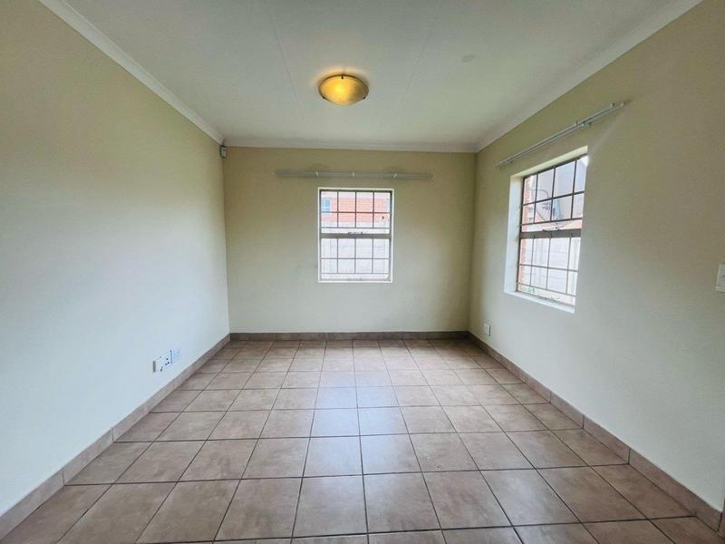 3 Bedroom Property for Sale in Thatch Hill Estate Gauteng