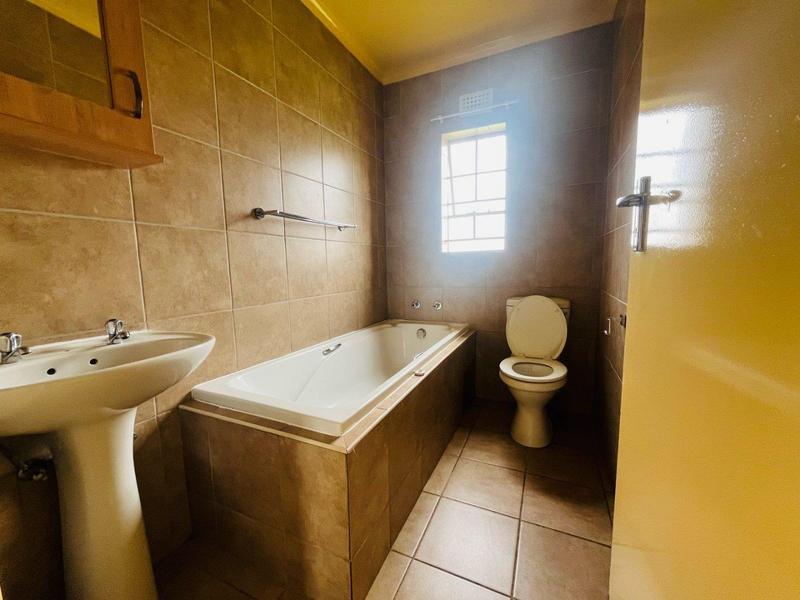 3 Bedroom Property for Sale in Thatch Hill Estate Gauteng