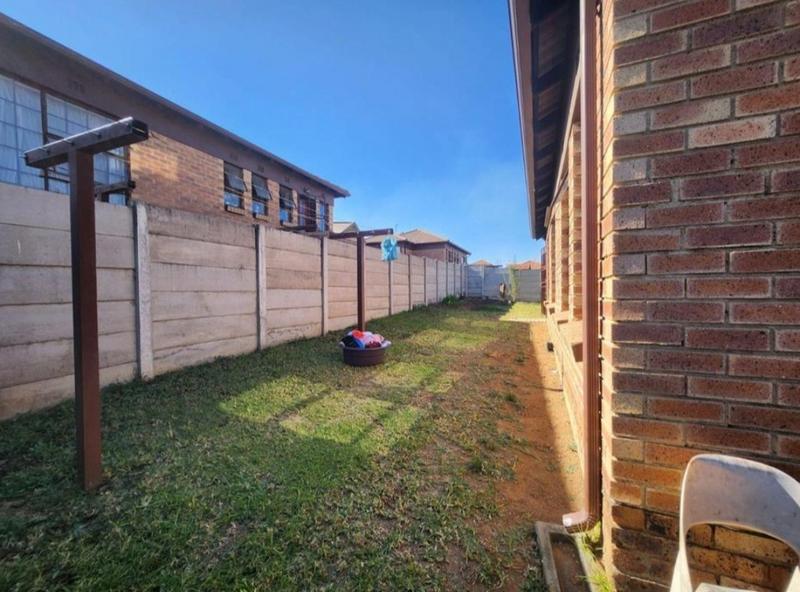 3 Bedroom Property for Sale in Thatch Hill Estate Gauteng