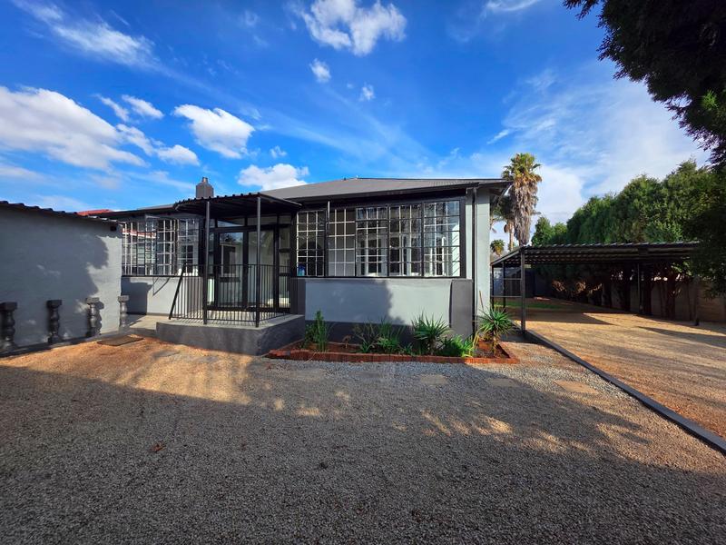 To Let 3 Bedroom Property for Rent in Krugersdorp North Gauteng