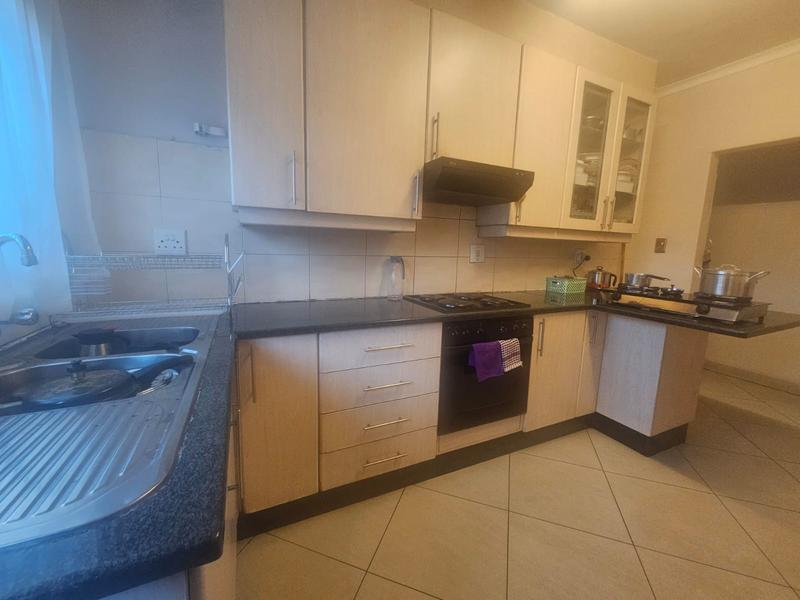 5 Bedroom Property for Sale in Laudium Gauteng