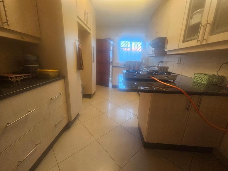 5 Bedroom Property for Sale in Laudium Gauteng