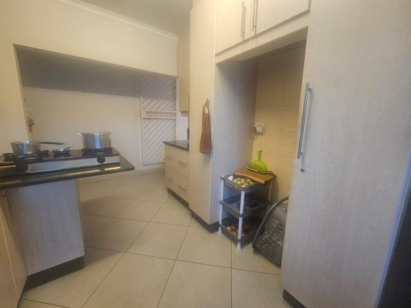 5 Bedroom Property for Sale in Laudium Gauteng