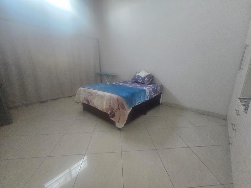5 Bedroom Property for Sale in Laudium Gauteng