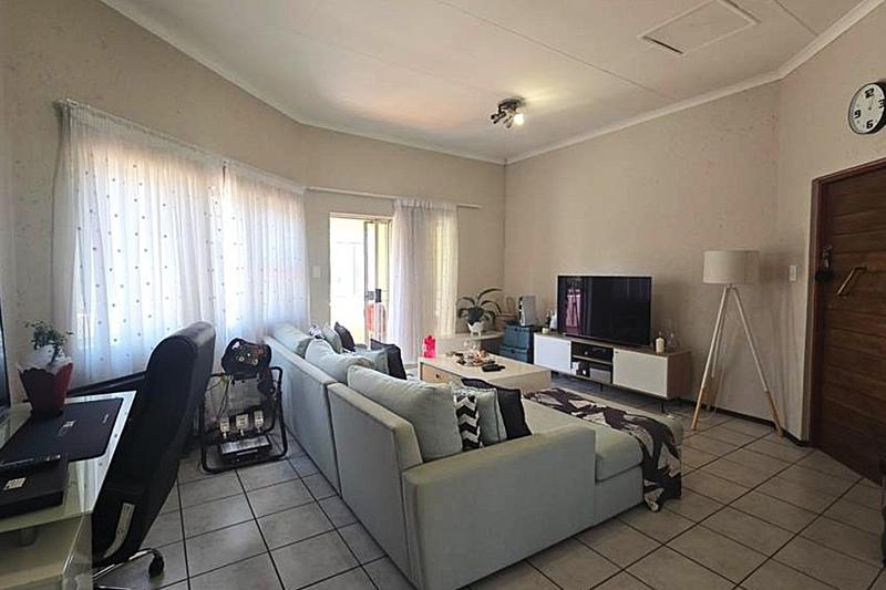 1 Bedroom Property for Sale in Bedfordview Gauteng