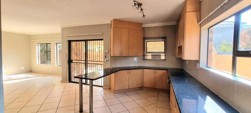 4 Bedroom Property for Sale in Amberfield Gauteng