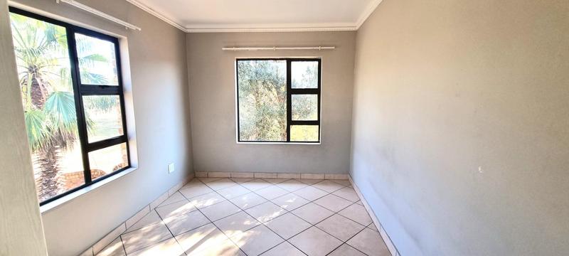 4 Bedroom Property for Sale in Amberfield Gauteng