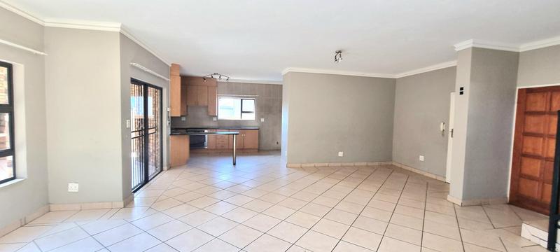 4 Bedroom Property for Sale in Amberfield Gauteng