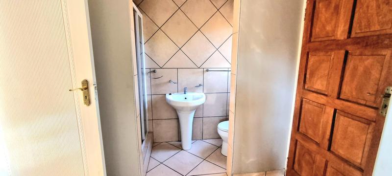 4 Bedroom Property for Sale in Amberfield Gauteng