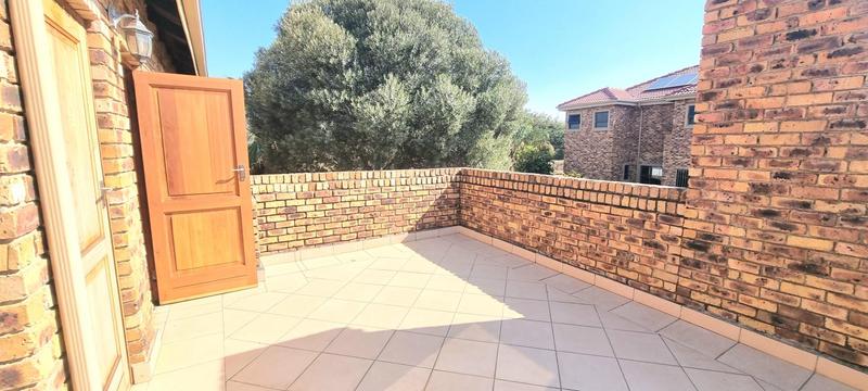 4 Bedroom Property for Sale in Amberfield Gauteng