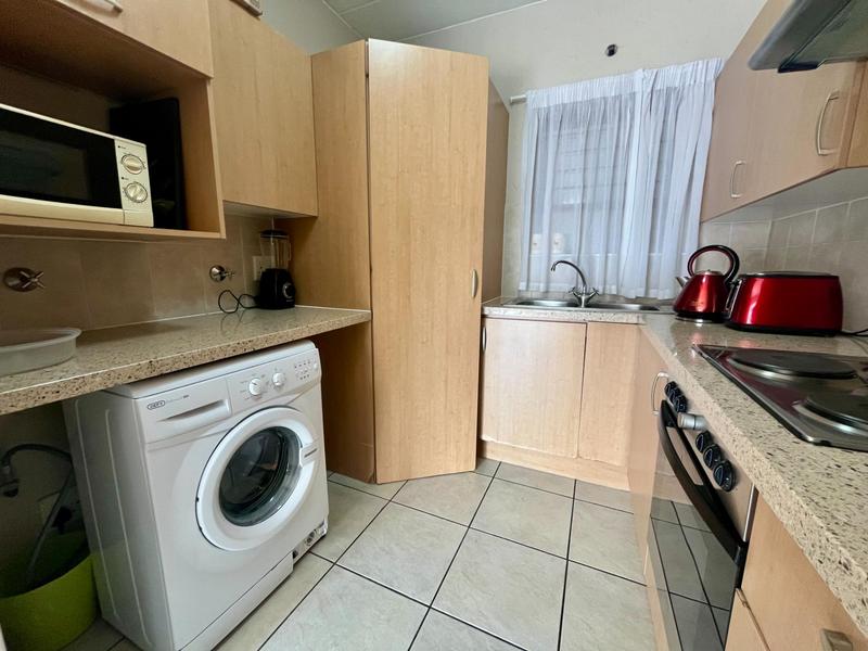 To Let 2 Bedroom Property for Rent in Douglasdale Gauteng