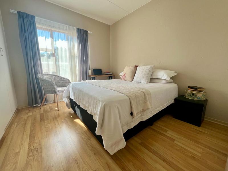 To Let 2 Bedroom Property for Rent in Douglasdale Gauteng