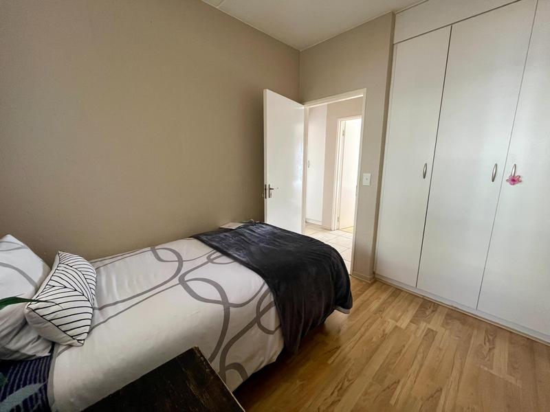 To Let 2 Bedroom Property for Rent in Douglasdale Gauteng
