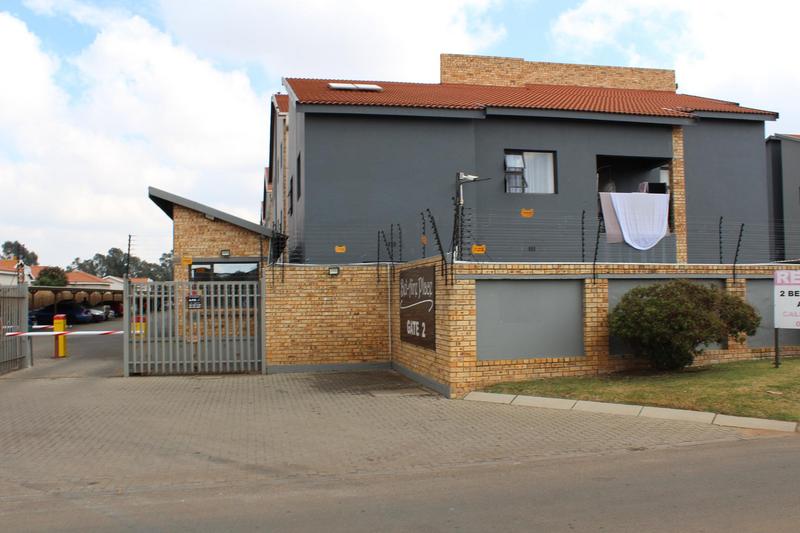 To Let 2 Bedroom Property for Rent in Pomona Gauteng