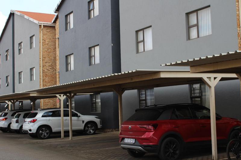To Let 2 Bedroom Property for Rent in Pomona Gauteng