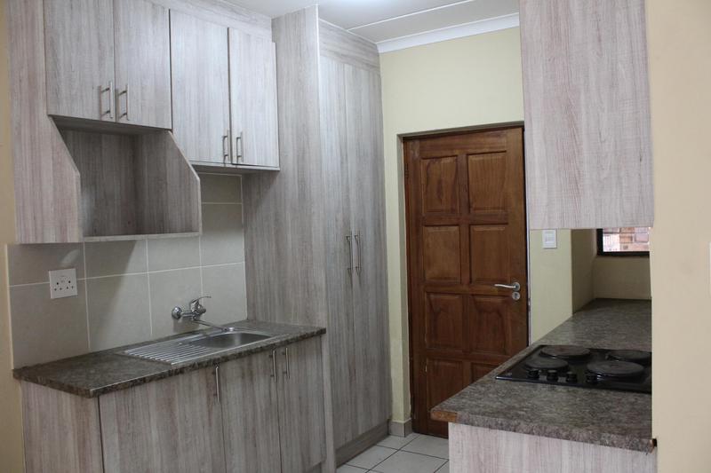 To Let 2 Bedroom Property for Rent in Pomona Gauteng