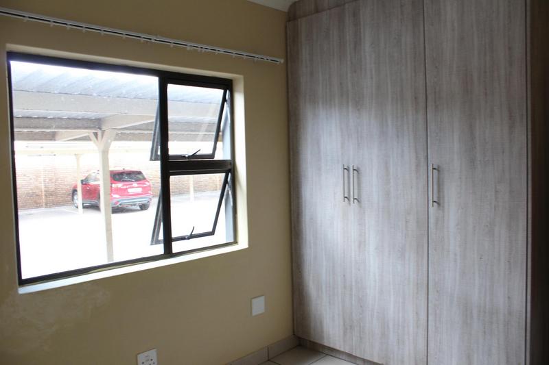 To Let 2 Bedroom Property for Rent in Pomona Gauteng