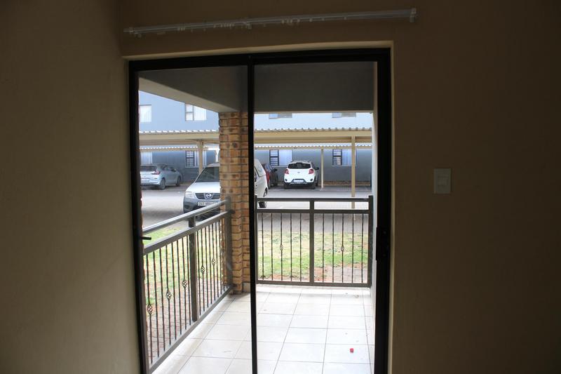 To Let 2 Bedroom Property for Rent in Pomona Gauteng