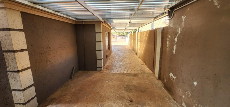 3 Bedroom Property for Sale in Chantelle Gauteng