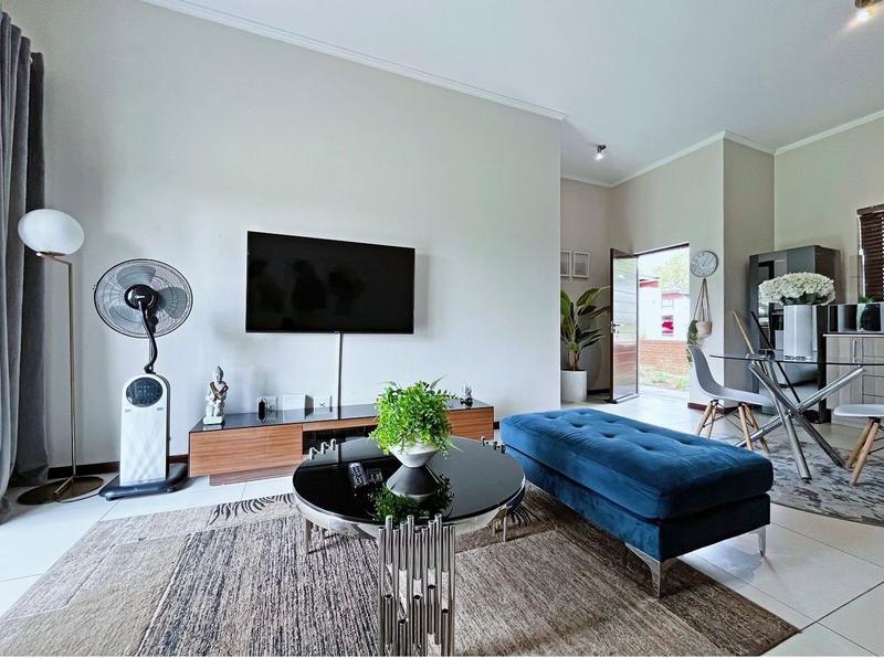 To Let 2 Bedroom Property for Rent in Jackal Creek Golf Estate Gauteng