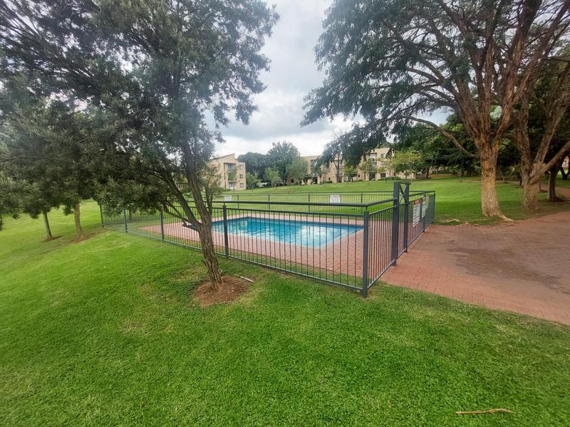 To Let 2 Bedroom Property for Rent in Jackal Creek Golf Estate Gauteng