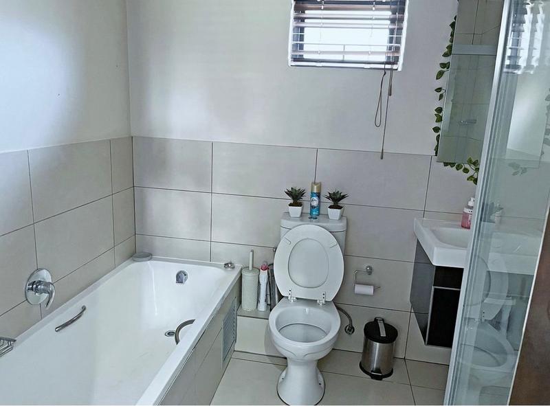 To Let 2 Bedroom Property for Rent in Jackal Creek Golf Estate Gauteng