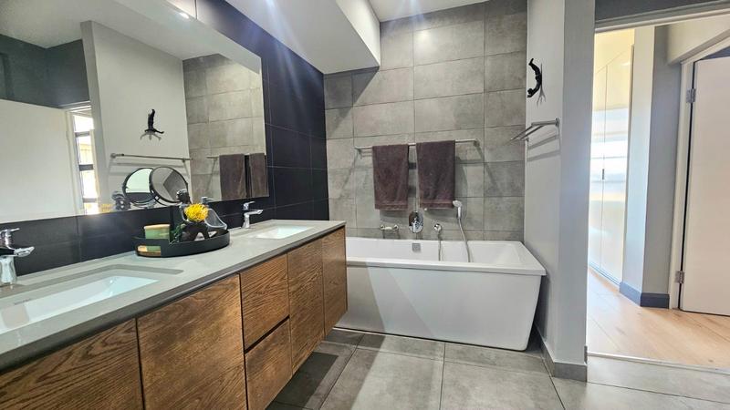 2 Bedroom Property for Sale in Ascend to Midstream Gauteng