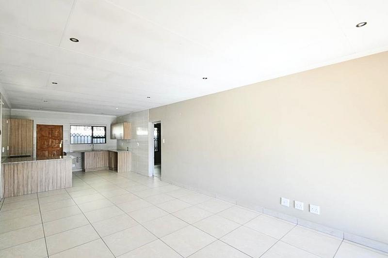 2 Bedroom Property for Sale in Oriel Gauteng