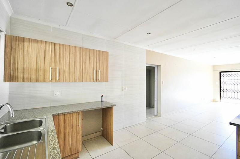 2 Bedroom Property for Sale in Oriel Gauteng