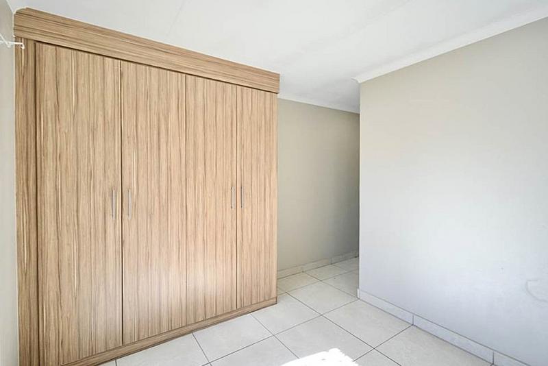 2 Bedroom Property for Sale in Oriel Gauteng