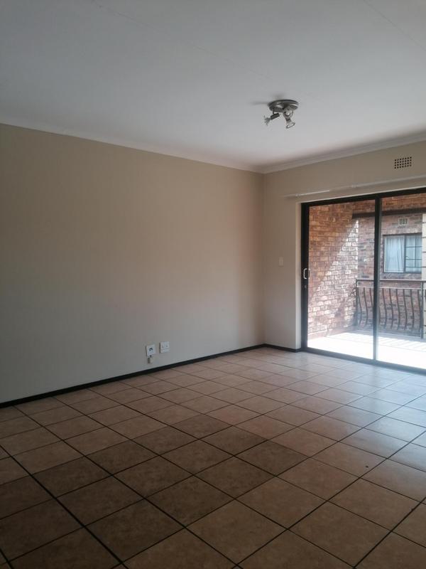 To Let 2 Bedroom Property for Rent in Sonneveld Gauteng