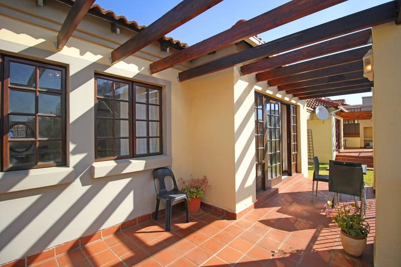 To Let 2 Bedroom Property for Rent in Olivedale Gauteng