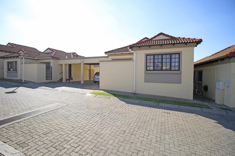 To Let 2 Bedroom Property for Rent in Olivedale Gauteng