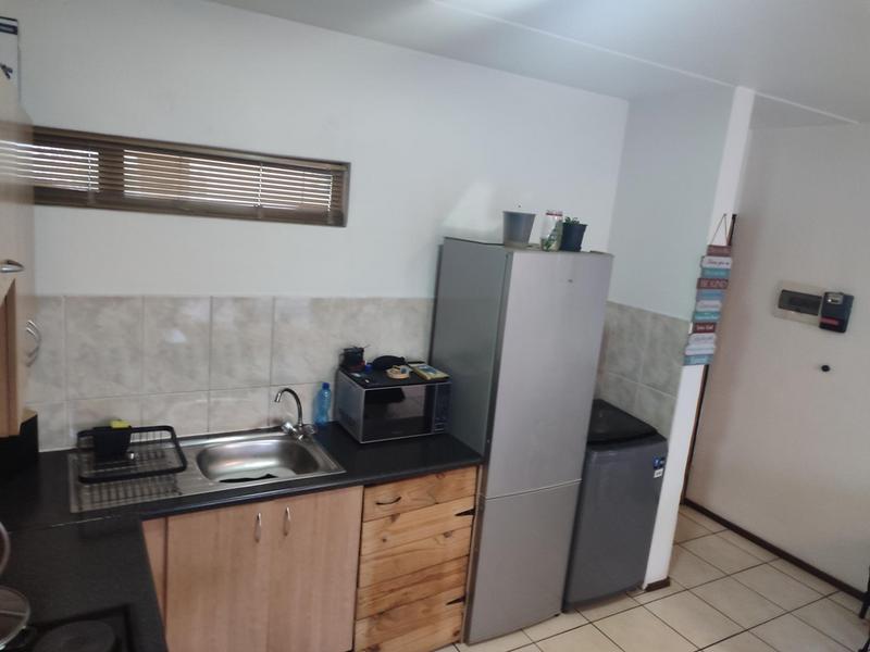 1 Bedroom Property for Sale in Parkdene Gauteng
