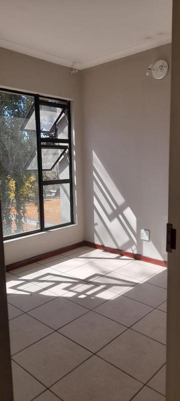 To Let 1 Bedroom Property for Rent in Ferndale Gauteng