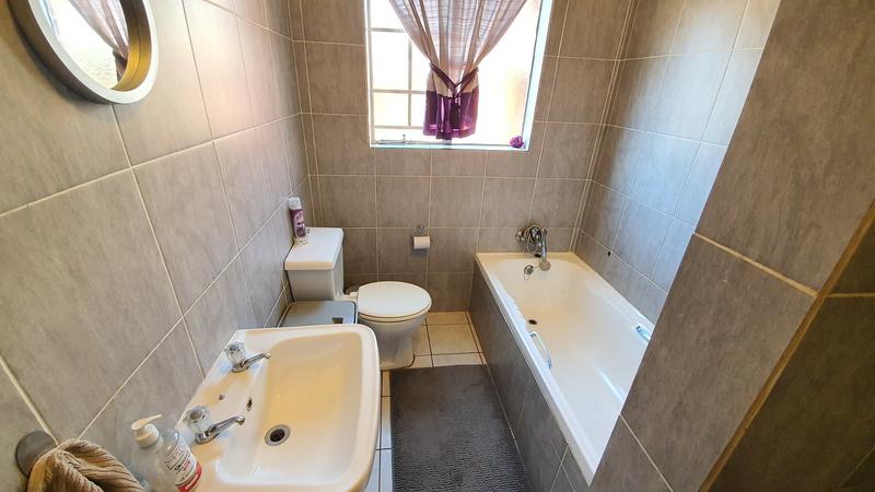 3 Bedroom Property for Sale in Doornpoort Gauteng