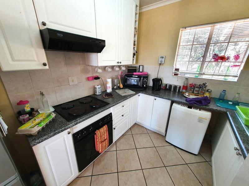 2 Bedroom Property for Sale in Magalieskruin Gauteng